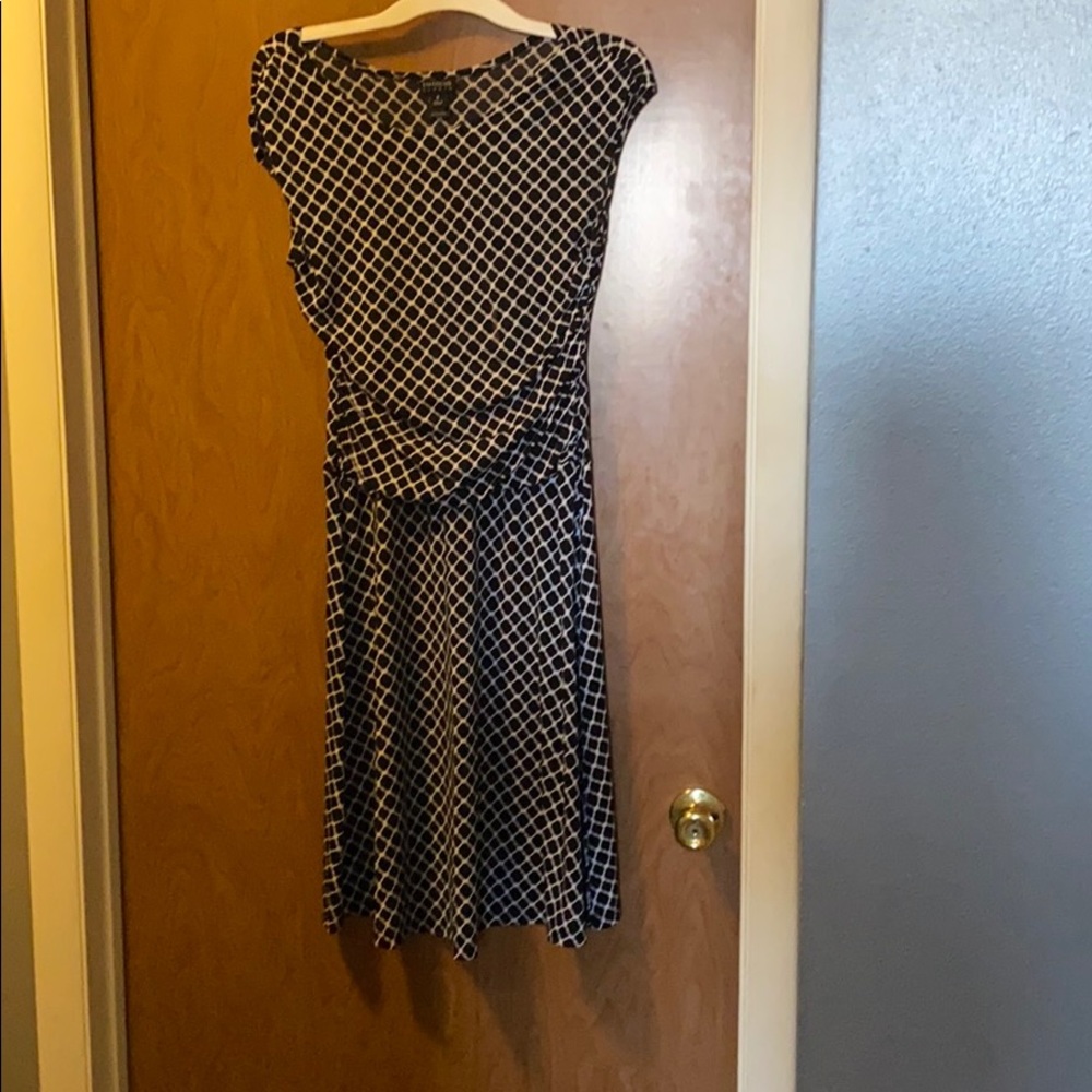 Black and white polyester dress